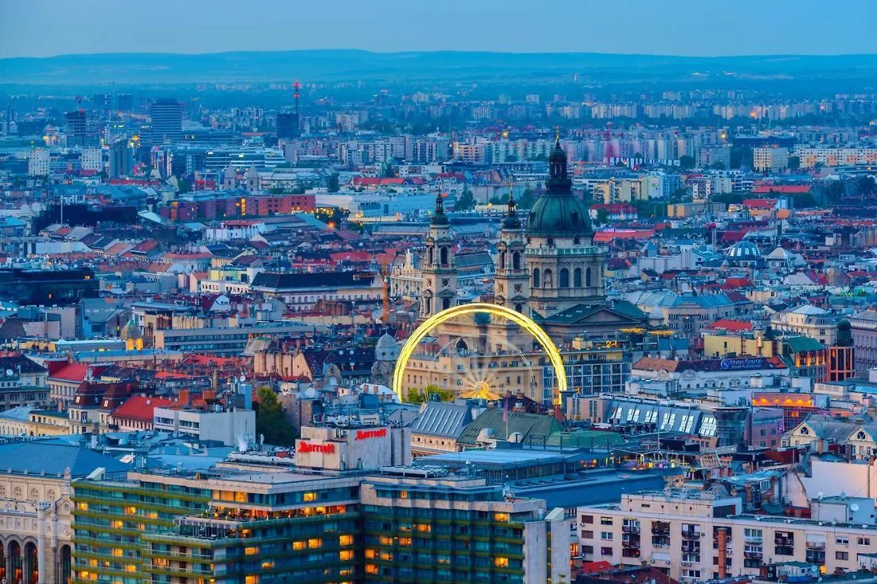 Appartamento Ds36 Budapest-3 Haloszobas Lakas A Belvaros Sziveben